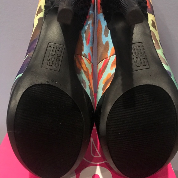 9&CO High Heels - Size 6 1/2 - Picture 3 of 4